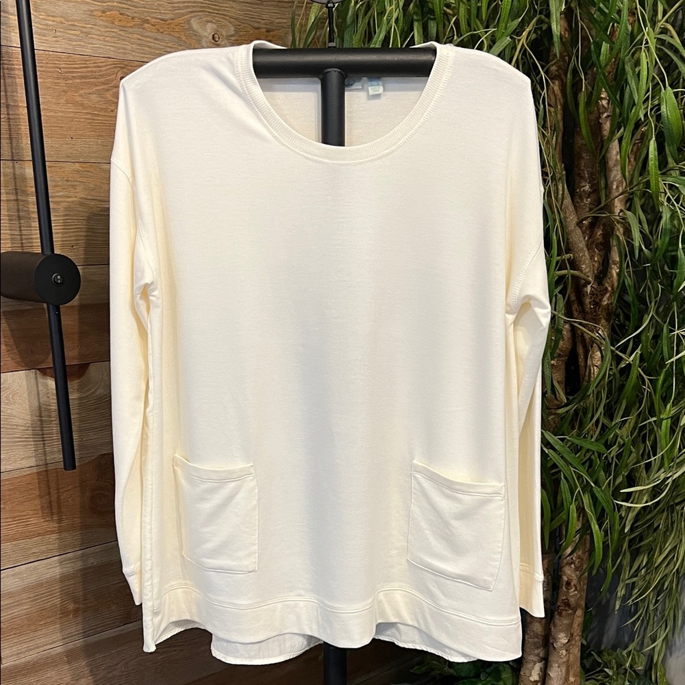 LOGO Lounge cream oversized long sleeve knit top, satin back,front pockets  L